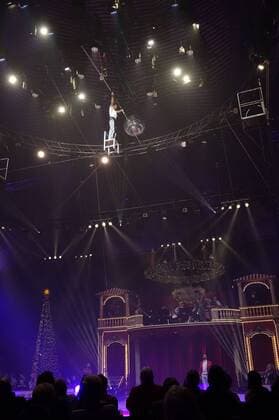 Freddy Nock, Extrem-Sportler auf dem Hochseil und vielfacher Weltrekordhalter, bei der Premiere des 13. Roncalli Weihnachtscircus im Tempodrom. Berlin, 16.12.2016 Foto:xT.xBartillax xFuturexImage