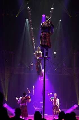 Empress bei der Premiere des 13. Roncalli Weihnachtscircus im Tempodrom. Berlin, 16.12.2016 Foto:xT.xBartillax xFuturexImage