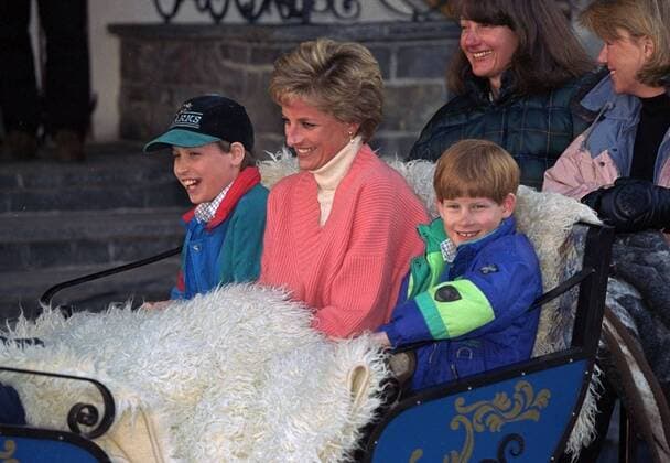 May 06, 2008 - Lech, Austria - Lady DIANA SPENCER, Princess of Wales, with Prince William and Prince Harry, at Lech ski resort.  - ZUMAj46_ 20080506_ave_j46_369