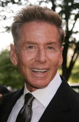 Jun 17, 2008 - New York, NY, USA - Designer CALVIN KLEIN attends the Obama For America fundraiser event held at the Sikkema Jenkins Gallery - ZUMAk03_ 20080617_aaa_k03_063