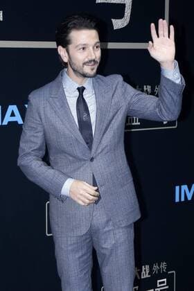 BEIJING, CHINA - DECEMBER 21: Mexican actor Diego Luna arrives at the red carpet of the premiere of film Rogue One: A Star Wars Story on December 21, 2016 in Beijing, China.  CFP497374466
