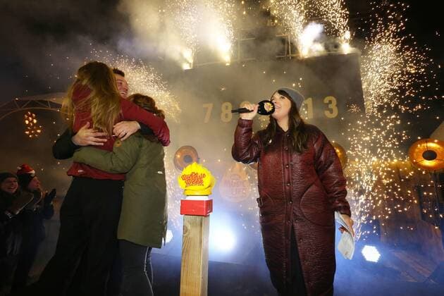 Eva De Roo, Bram Willems, Linde Merckpoel and Radio presenter Siska Schoeters pictured during the closing event of the 2016 edition (the 11th edition) of the Music For Life campaign, organized by Flemish VRT radio station Studio Brussels, Saturday 24 December 2016, in Boom.  NICOLASxMAETERLINCK 05005991
