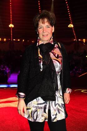 Gerda Steiner 1. Winterpremiere von Zirkus Krone Manege Krone-Haupthaus München 25. Dezember 2016