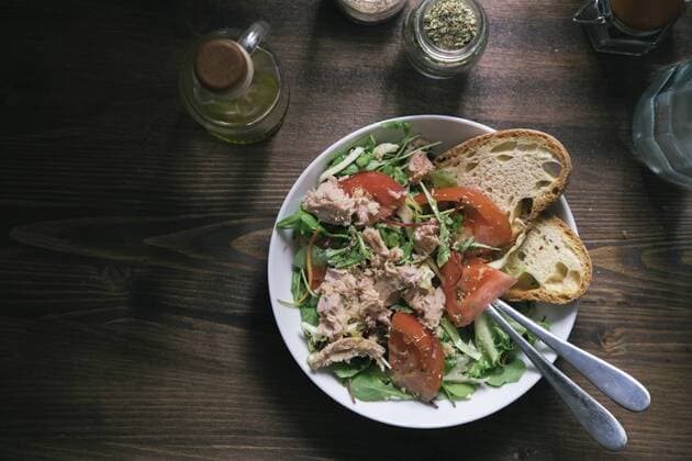 Mixed salad with tuna  DAIF00018