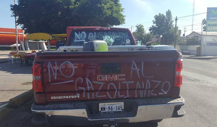 Mexiko: Benzinpreis steigt um 20 Prozent December 28, 2016 - Mexico - VICTORIA, Tamps. Proteste gegen die Erhöhung der Benzinpreise  - ZUMAu78_ 20161228_zaf_u78_026