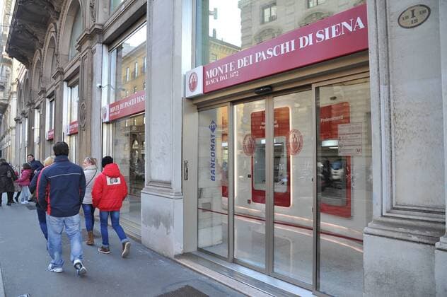 28 12 2016 MILAN - VIA SANTA magherita OFFICE OF MILAN MPS Banca Monte dei Paschi di Siena  Copyright: x xIPAx