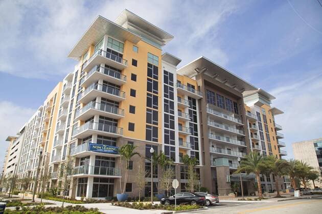 January 3, 2017 - St. Petersburg, Florida, U.S. - SCOTT KEELER Times. The newly completed 8 story, 348 unit Hermitage apartment building, 700 1st Ave. South in St. Petersburg. St. Petersburg U.S. - ZUMAs70_ 20170103_zan_s70_020