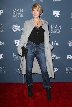 January 3, 2017 - Los Angeles, CA, United States - 03 January 2017 - Los Angeles, California - Mary Elizabeth Ellis. Premiere Of FXX It s Always Sunny In Philadelphia Season 12 And Man Seeking Woman Season 3 held at Fox Bruin Theatre. Photo Credit: AdMedia Los Angeles United States - ZUMAa123 20170103_zaa_a123_229