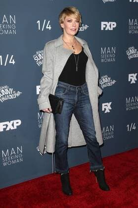January 3, 2017 - Los Angeles, CA, United States - 03 January 2017 - Los Angeles, California - Mary Elizabeth Ellis. Premiere Of FXX It s Always Sunny In Philadelphia Season 12 And Man Seeking Woman Season 3 held at Fox Bruin Theatre. Photo Credit: AdMedia Los Angeles United States - ZUMAa123 20170103_zaa_a123_233