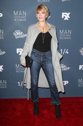 January 3, 2017 - Los Angeles, CA, United States - 03 January 2017 - Los Angeles, California - Mary Elizabeth Ellis. Premiere Of FXX It s Always Sunny In Philadelphia Season 12 And Man Seeking Woman Season 3 held at Fox Bruin Theatre. Photo Credit: AdMedia Los Angeles United States - ZUMAa123 20170103_zaa_a123_234