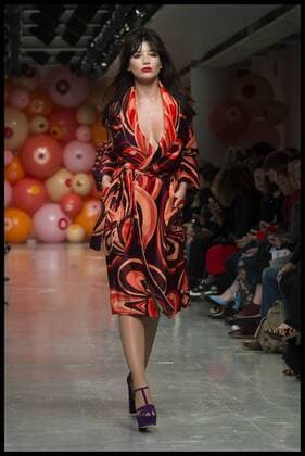 . 07 01 2017. London, United Kingdom. Model Daisy Lowe walks the catwalk at London Men s Fashion Week. London Fashion Week Men s 2017, Katy Eary at BFC Show Space on The Strand, London, UK.  xBenxStevensx xi-Imagesx IIM-14121-0001