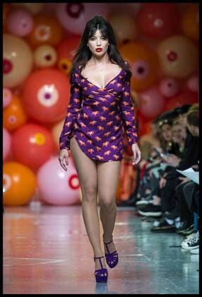 . 07 01 2017. London, United Kingdom. Model Daisy Lowe walks the catwalk at London Men s Fashion Week. London Fashion Week Men s 2017, Katy Eary at BFC Show Space on The Strand, London, UK.  xBenxStevensx xi-Imagesx IIM-14121-0012