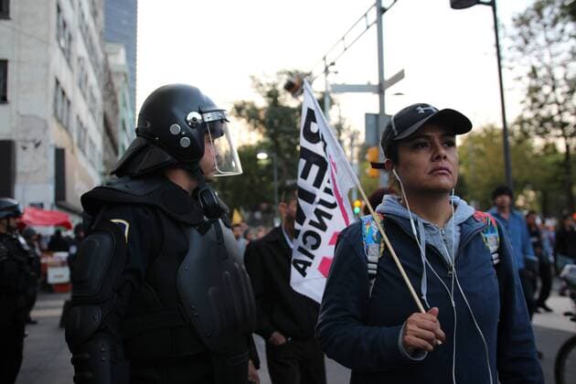 January 9, 2017 - Mexico City, Mexico - Largely peaceful protests against the fuel price increases continued nationwide in Mexico, and looting seen last week largely subsided. The protests have left hundreds of businesses looted and more than 1,500 detained. Mexico City, on 9 January 2017, January 9 of 2016 Mexico City Mexico  - ZUMAn230 20170109_zaa_n230_054