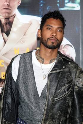 LOS ANGELES - JAN 9: Miguel at the Live By Night Premiere at TCL Chinese Theater IMAX on January 9, 2017 in Los Angeles, CA  Copyright: xKathyxHutchinsx xIPAx