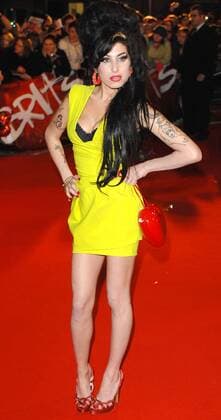 Feb 14, 2007 - London, England, UK - AMY WINEHOUSE arriving at Earl s Court for the Brit Awards 2007.  - ZUMA 20070214_nar_d33_493
