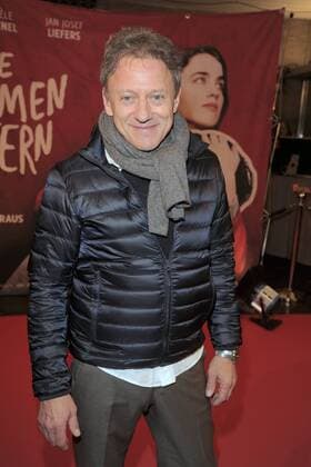 Axel Pape Ankunft, roter Teppich zur Berlin Premiere DIE BLUMEN VON GESTERN im Kino International in Berlin, am 11.01.2017