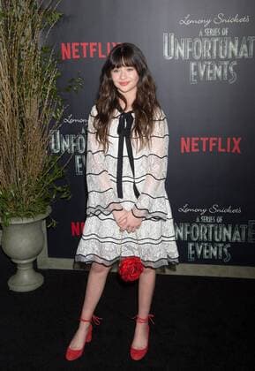Malina Weissman arrives on the red carpet at the Netflix s premiere of A Series of Unfortunate Events on January 11, 2017 in New York City.  NYP20170111819 BRYANxR.xSMITH
