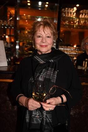 Loni von Friedl Premiere Ein Mann fürs Grobe Komoedie im Bayerischen Hof Theater München 11. Januar 2017