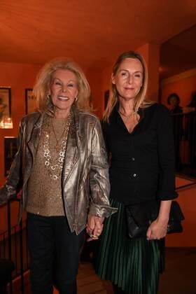 Birgit Bergen und Carolin Fink Premiere Ein Mann fürs Grobe Komoedie im Bayerischen Hof Theater München 11. Januar 2017