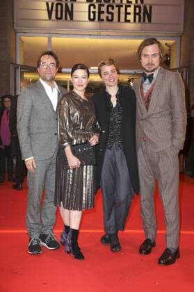 Jan Josef Liefers, Hannah Herzsprung, Adele Haenel und Lars Eidinger bei der Premiere des Kinofilms Die Blumen von gestern im Kino International. Berlin, 11.01.2017 Foto:xS.xGabschx xFuturexImage