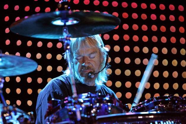 Apr 23, 2007 - Alpine, CA, USA - FRANK BEARD of ZZ Top performs at the Viejas Indian Reservation s outdoor theater as part of the 2007 Concerts in the Park series. - ZUMAr06_ 20070423_jac_r06_053