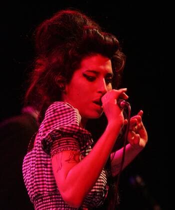 May 08, 2007 - New York, NY, USA - Singer AMY WINEHOUSE performs at the High Line Ballroom where she opened up the High Line Festival which is a music and arts festival curated by rock legend D. Bowie, and held in the Meatpacking District. - ZUMAk03_ 20070508_nan_k03_039