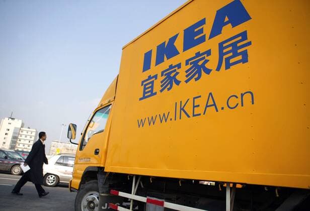 Nov 29, 2006; Chengdu, Sichuan, CHINA; A truck of IKEA parks at the parking lot of the newly opened IKEA store. Swedish furniture manufacturer IKEA opens its fourth shop in the remote western city after Beijng, Shanghai and Guangzhou. With 235 outlets in 34 countries and regions, IKEA recorded a total global turnover of 14.8 billion euros last year. More foreign manufacturers and retailers stretch out to China s inland cities such as Chengdu, Wuhan, Chongqing, which enjoy advantages as cheaper labour, lower property price and huge population of customers. Mandatory  - ZUMAc32_ 20061129_jab_c32_164