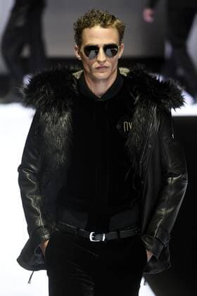 Milan Men s Fashion Week Fall Winter 2017 18 - Emporio Armani Fashion Show  Copyright: xSimonaxChiocciax xIPAx