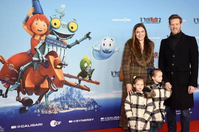 Herbert Kloiber jr. mit Ehefrau Juia und Töchtern bei der Premiere des Kinofilms Ritter Rost 2 - Das Schrottkomplott im Mathäser Filmpalast in München, 15.01.2017 Foto:xP.xSchönbergerx xFuturexImage