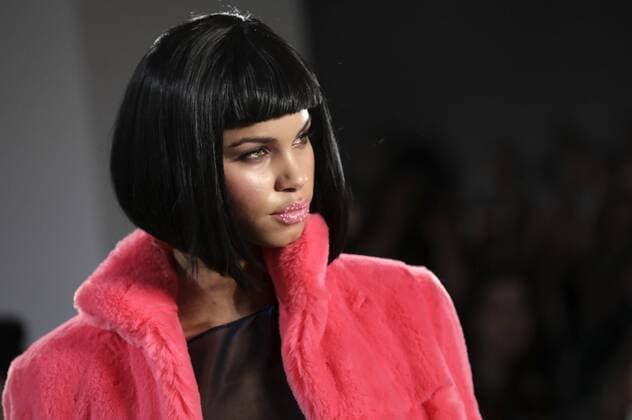Model bei der Lena Hoschek Fashion Show auf der Mercedes-Benz Fashion Week Berlin Autumn Winter 2017. Berlin, 17.01.2017 Foto:xS.xGabschx xFuturexImage