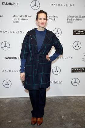 Saralisa Volm - Ankunft zur Hien Le Fashion-Show im Rahmen der Mercedes-Benz Fashion Week Berlin Spring Summer 2017 Collections im Kaufhaus Jandorf in Berlin am 17.01.2017. Mercedes-Benz Fashion Week Berlin Spring Summer 2017 Collections