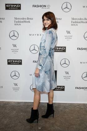 Marie Nasemann - Ankunft zur Hien Le Fashion-Show im Rahmen der Mercedes-Benz Fashion Week Berlin Spring Summer 2017 Collections im Kaufhaus Jandorf in Berlin am 17.01.2017. Mercedes-Benz Fashion Week Berlin Spring Summer 2017 Collections