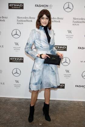 Marie Nasemann - Ankunft zur Hien Le Fashion-Show im Rahmen der Mercedes-Benz Fashion Week Berlin Spring Summer 2017 Collections im Kaufhaus Jandorf in Berlin am 17.01.2017. Mercedes-Benz Fashion Week Berlin Spring Summer 2017 Collections
