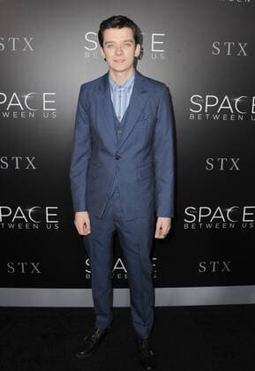 January 17, 2017 - Hollywood, California, U.S. - Asa Butterfield attends The Los Angeles Premiere of The Space Between Us held at the Arclight Theater in Hollywood, California on January 17, 2017. 2017 Hollywood U.S. - ZUMAl86_ 20170117_zaf_l86_043
