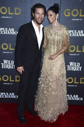 Matthew McConaughey mit Gattin Camila Alves bei der Weltpremiere des Kinofilms Gold im AMC Loews Lincoln Square 13 Theater. New York, 17.01.2017 Foto:xD.xVanxTinex xFuturexImage