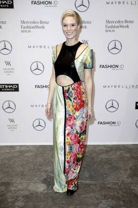 Kim Hnizdo bei der Rebekka Ruetz Fashion Show auf der Mercedes-Benz Fashion Week Berlin Autumn Winter 2017. Berlin, 18.01.2017 Foto:xS.xGabschx xFuturexImage
