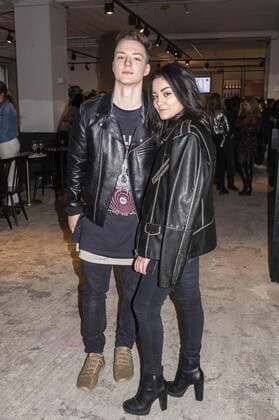 Roman Lochmann (Die Lochis) mit Nessie bei der Maisonnoee Fashion Show auf der Mercedes-Benz Fashion Week Berlin Autumn Winter 2017. Berlin, 18.01.2017 Foto:xK.xWernerx xFuturexImage