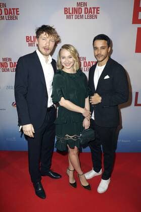 Jacob Matschenz, Anna Maria Mühe und Kostja Ullmann bei der Premiere des Kinofilms Mein Blind Date mit dem Leben im Kino in der Kulturbrauerei. Berlin, 18.01.2017 Foto:xS.xGabschx xFuturexImage