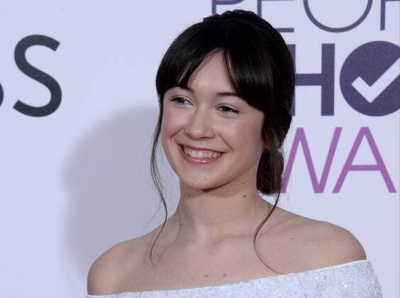 Actress Grace Kaufman attends the 43rd annual People s Choice Awards at the Microsoft Theater in Los Angeles on January 18, 2017.  LAP20170118132 JIMxRUYMEN