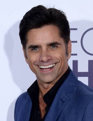 Actor John Stamos attends the 43rd annual People s Choice Awards at the Microsoft Theater in Los Angeles on January 18, 2017.  LAP20170118146 JIMxRUYMEN