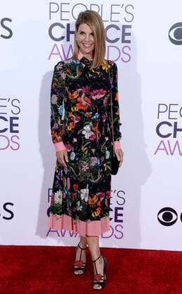 Actress Lori Loughlin attends the 43rd annual People s Choice Awards at the Microsoft Theater in Los Angeles on January 18, 2017.  LAP20170118230 JIMxRUYMEN