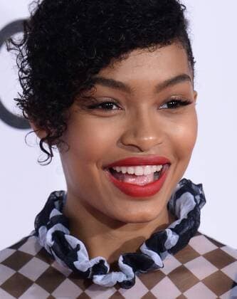 Actress Yara Shahidi attends the 43rd annual People s Choice Awards at the Microsoft Theater in Los Angeles on January 18, 2017.  LAP20170118239 JIMxRUYMEN