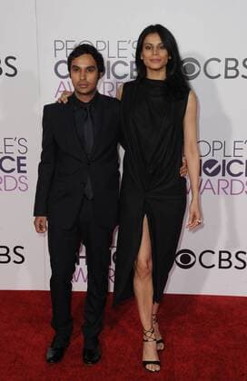 January 18, 2017 - Hollywood, California, U.S. - Kunal Nayyar, Neha Kapur attends The 43rd People s Choice Awards - Arrivals held at the Microsoft Theater L.A. Live in Los Angeles, California on January 18, 2017. 2017 Hollywood U.S. - ZUMAl86_ 20170118_zaf_l86_079