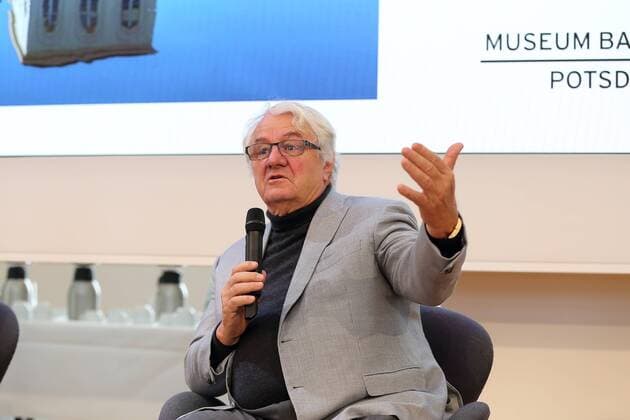 Kunstmäzen Hasso Plattner spricht am 19. Januar 2017 auf einer Pressekonferenz zur Eröffnung des Museums Barberini in Potsdam. Das neue Kunstmuseum öffnet am 23. Januar 2017. Pressekonferenz Museum Barberini