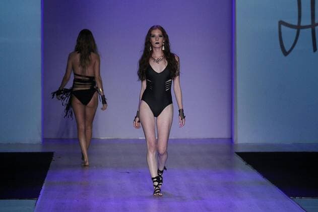 A model presents the creations of Mexican designer Aline Moreno during the 66th Intermoda in Guadalajara, Jalisco, Mexico, 19 January 2017. 66TH INTERMODA IN GUADALAJARA !ACHTUNG: NUR REDAKTIONELLE NUTZUNG!  MEX010 20170120-636204743227511923