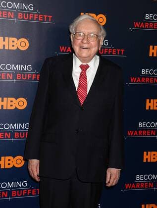 January 19, 2017 - New York, New York, U.S. - Businessman WARREN BUFFETT attends the world premiere of the HBO film Becoming Warren Buffett held at the Museum of Modern Art. New York U.S. - ZUMAk03_ 20170119_zaf_k03_025