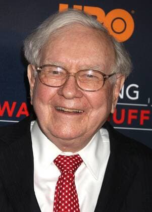 January 19, 2017 - New York, New York, U.S. - Businessman WARREN BUFFETT attends the world premiere of the HBO film Becoming Warren Buffett held at the Museum of Modern Art. New York U.S. - ZUMAk03_ 20170119_zaf_k03_027