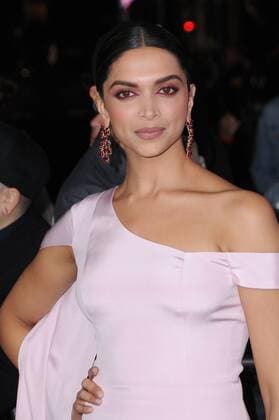 January 19, 2017 - Hollywood, CA, United States - 19 January 2017 - Hollywood, California - Deepika Padukone. Los Angeles premiere of xXx: Return Of Xander Cage held at the TCL Chinese Theatre. Photo Credit: AdMedia Hollywood United States - ZUMAa123 20170119_zaa_a123_045