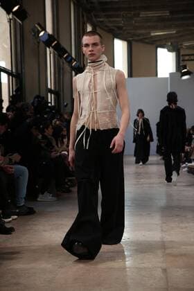 Paris Fashion Week, Modenschau ANN DEMEULEMEESTER - Paris, Frankreich - 20 01 2017 stephanechemin panoramic 