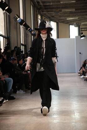 Paris Fashion Week, Modenschau ANN DEMEULEMEESTER - Paris, Frankreich - 20 01 2017 stephanechemin panoramic 